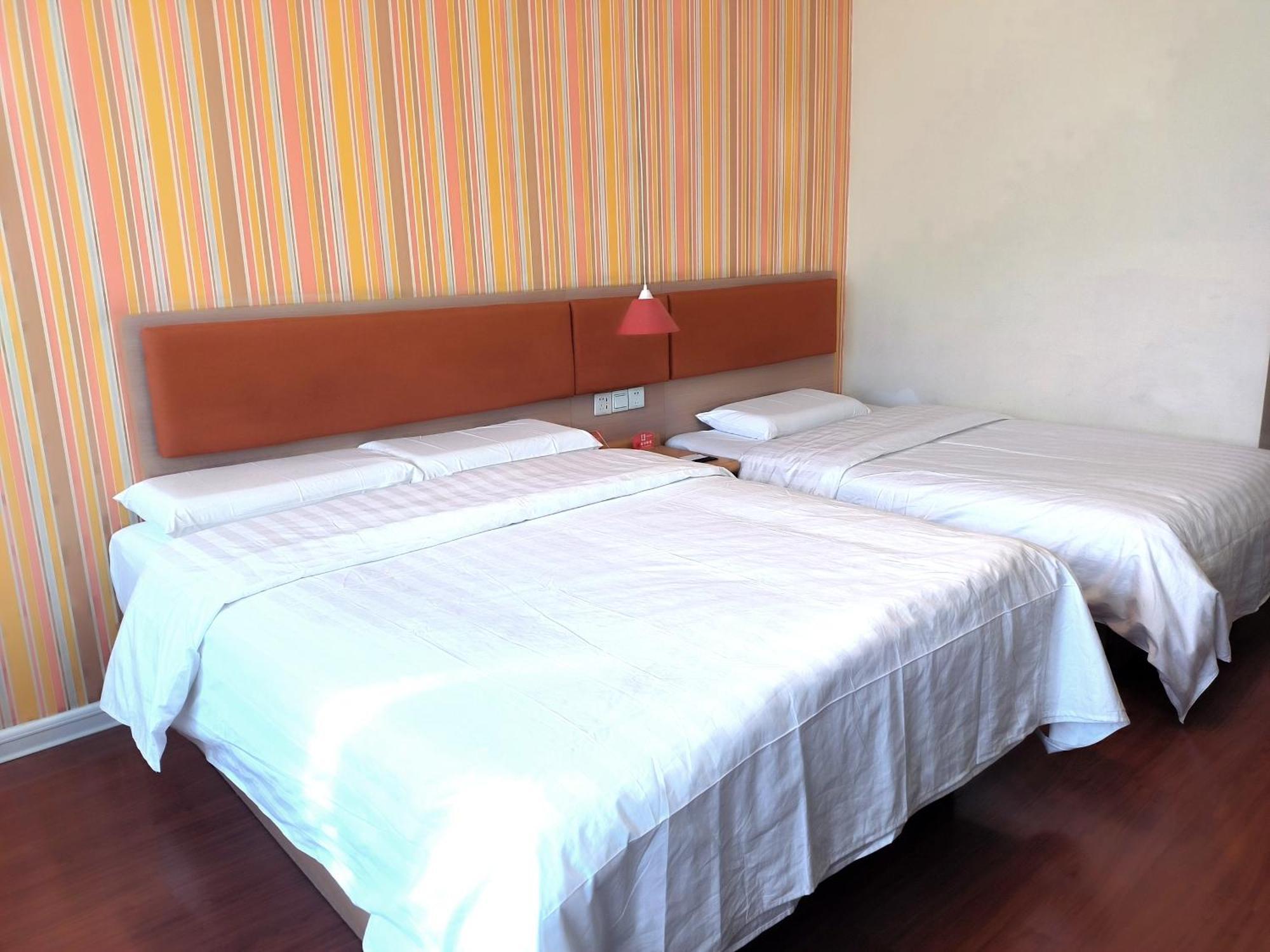 Home Inn Beijing Xiaoxitian Екстериор снимка