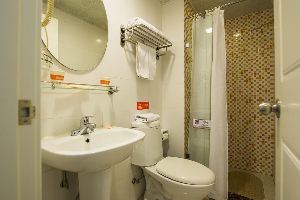Home Inn Beijing Xiaoxitian Екстериор снимка